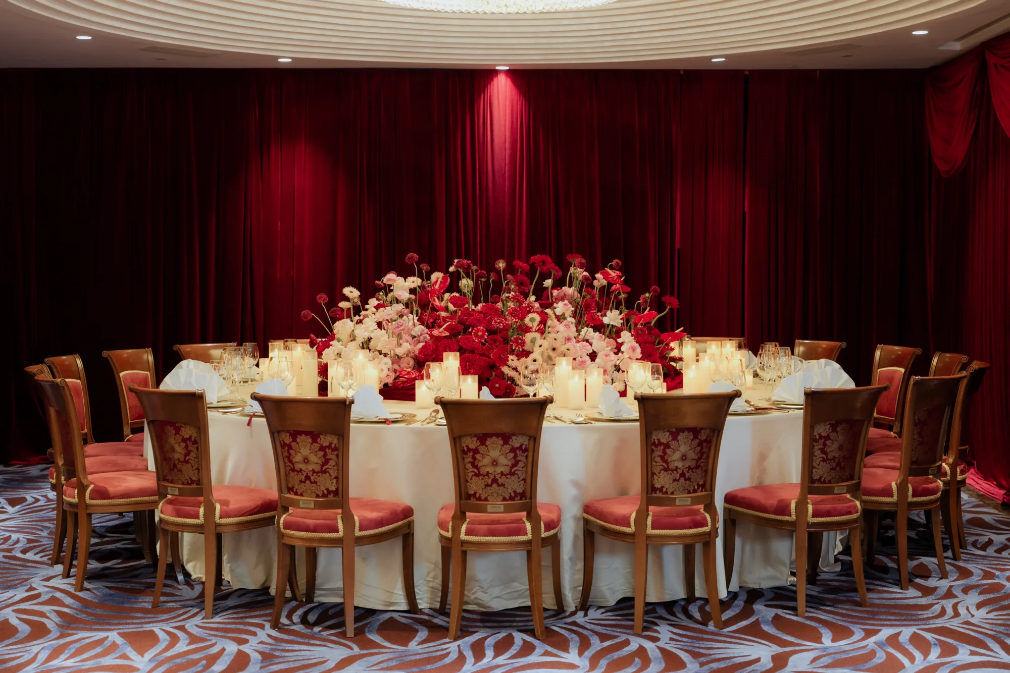 THE ART OF TABLESCAPES: SỰ SANG TRỌNG VÀ TINH TẾ TRONG TỪNG CHI TIẾT