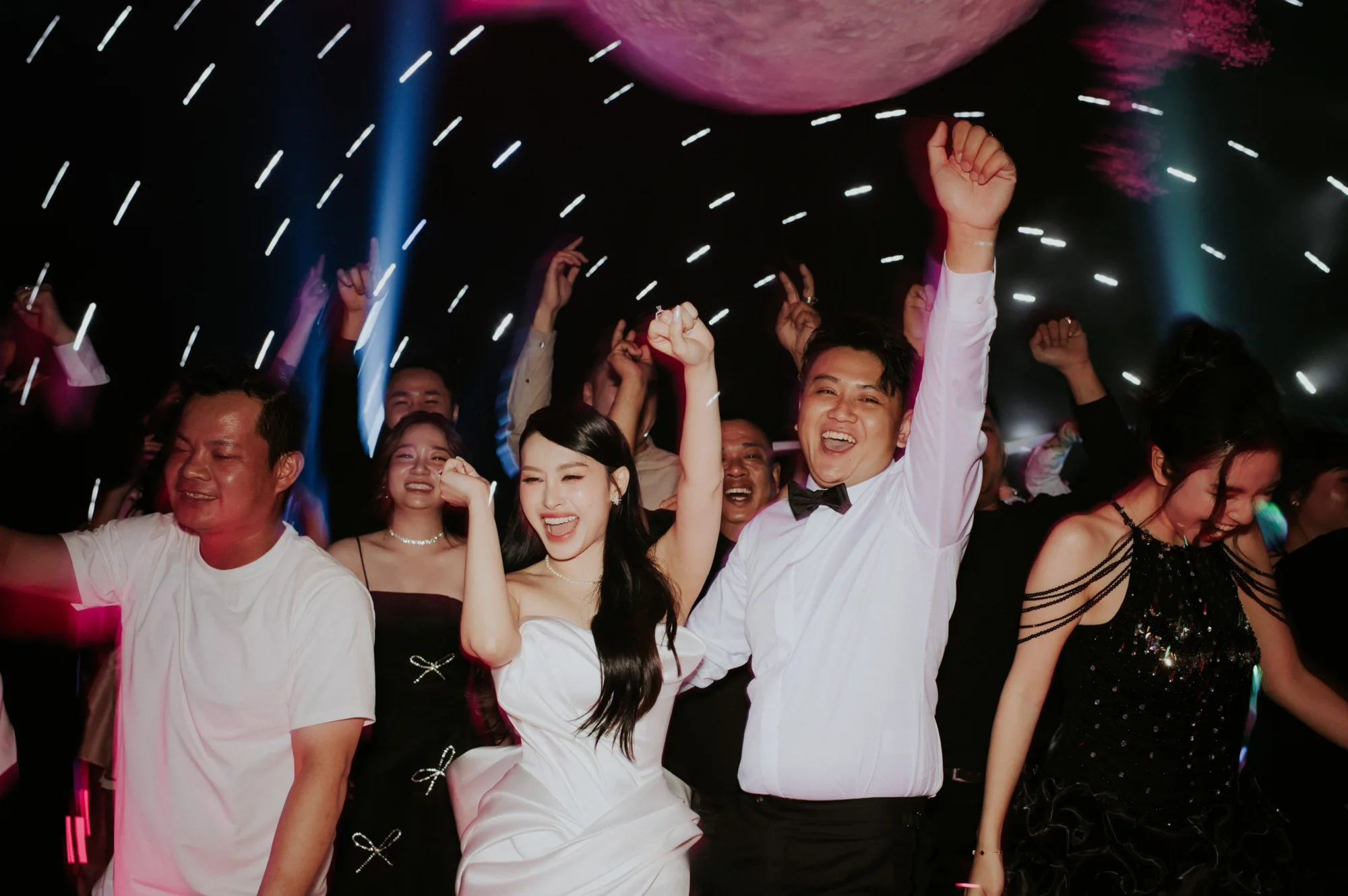 DESTINATION WEDDING: KHI ĐÁM CƯỚI TRỞ THÀNH MỘT HÀNH TRÌNH