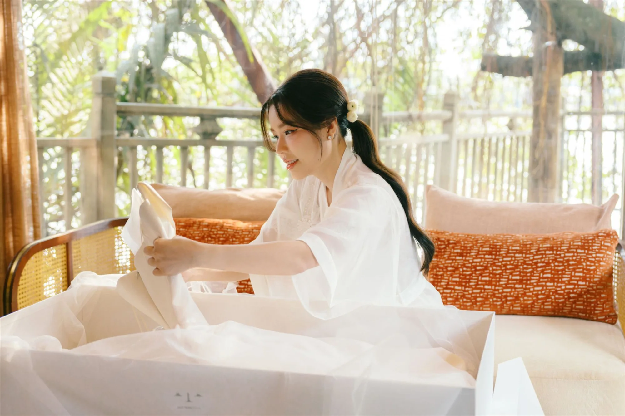 DOCUMENTARY & FILM WEDDING PHOTOGRAPHY: XU HƯỚNG CHỤP CƯỚI 2026