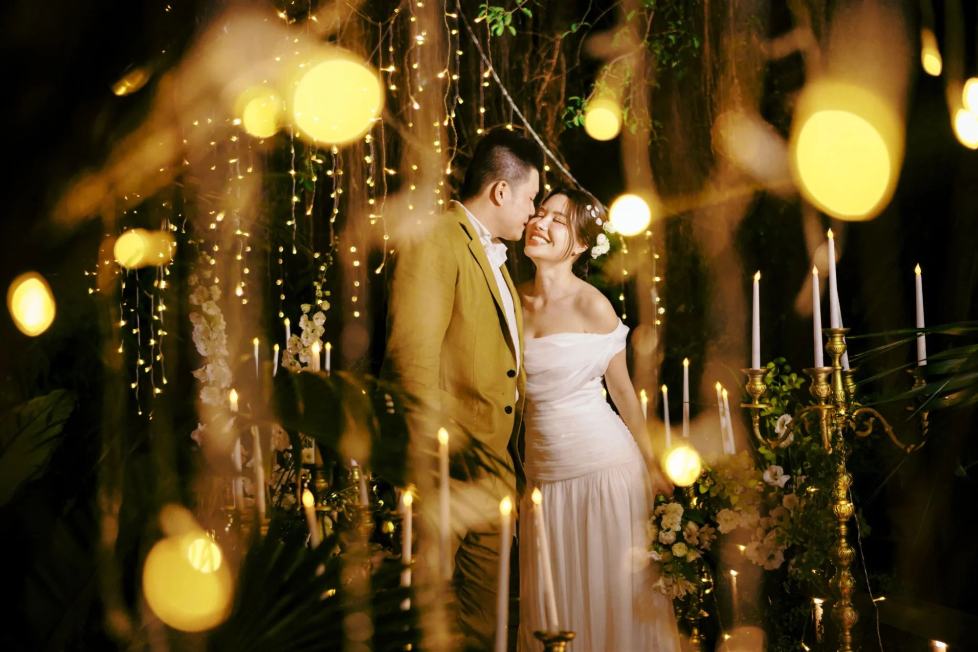 DOCUMENTARY & FILM WEDDING PHOTOGRAPHY: XU HƯỚNG CHỤP CƯỚI 2026