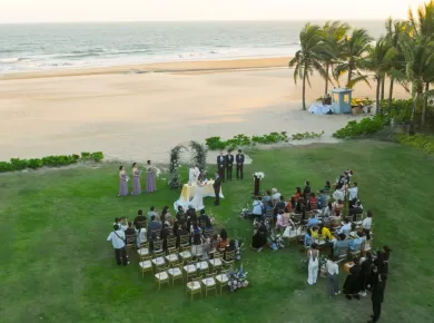 BEACH WEDDING: 7 ĐIỂM ĐẾN LÃNG MẠN CHO LỄ CƯỜI BÊN BỜ BIỂN