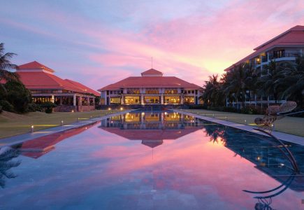 Pullman-Resort-near-Da-Nang-Airport