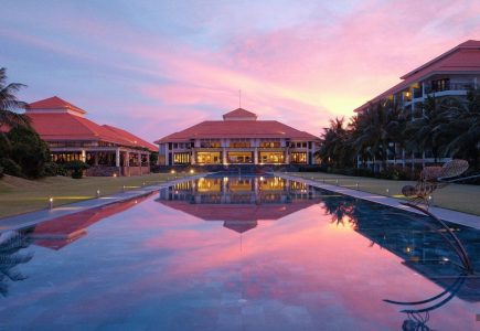 Pullman-Resort-near-Da-Nang-Airport