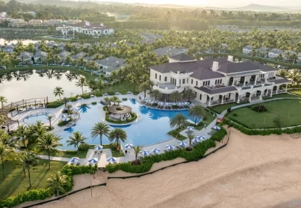 photo1731913845716-17319138458581044272572-17319316986781591954647